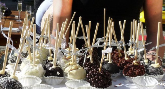 Pop cakes for wedding in Luxembourg